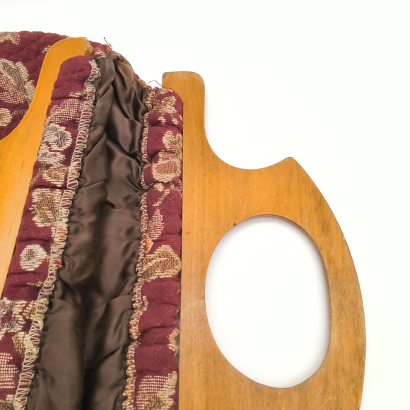 Vintage knitting or crochet tote  "granny-chic" aesthetic - Picture 5 of 7